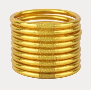 Buddha girl, bangle bracelets! Gold!